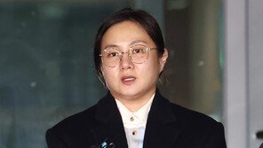 ‘첫 피의자 조사’ 박나래 “사실 아닌 부분 바로잡겠다”