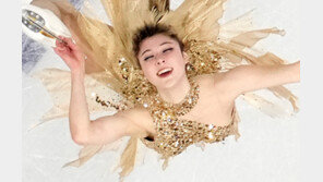 ‘번아웃 은퇴’후 돌아온 美 피겨퀸, 日 싹쓸이 꿈 무너뜨렸다