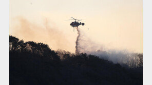 함양 산불 진화율 32% 그쳐…지형 급경사·강풍·연무 악조건