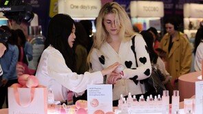 저속노화 열풍에…‘스킨부스터’ 시장 뛰어드는 K뷰티