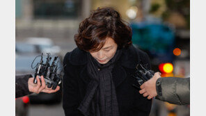 경찰, 김경 최측근 피의자로 전환…민주당 중진 차명 후원 혐의