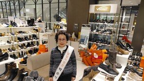 바이네르 ‘일일 명예 지점장’된 25년 단골…하루 3500만원 매출 올려