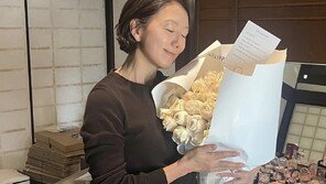 59세 김희애, 완벽 민낯에 깜짝…단발로 싹둑