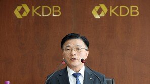 박상진 산은 회장 “HMM 부산 이전 뒤 매각할 것”