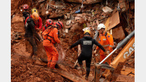 브라질 폭우 참사… 30여 명 숨져