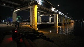 반포대교서 포르쉐 추락…차량서 마취성 약물 다량 발견