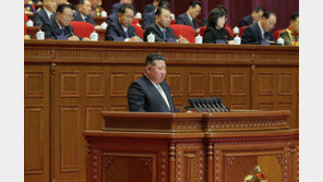 北, 9차 당대회 기념 열병식…김정은 “어떤 군사 적대행위에도 처절한 보복”