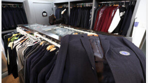 “등골브레이커” 李대통령 지적에…교육부, 교복 생활형으로 전환 첫 권고