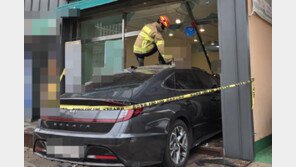 제주서 80대 몰던 승용차, 앞차-음식점 잇달아 ‘쾅쾅’…3명 다쳐