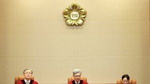 헌재 “미신고 옥외집회 일률처벌 집시법 조항 헌법불합치”
