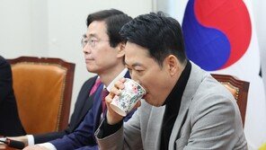 尹 계엄 직후보다 낮은 국힘 지지율… 중도층서 9%로 역대 최저
