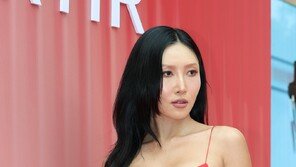 ‘솔로 퀸’ 화사, 세계 최대 음악 페스티벌 ‘록 인 리오’ 출연