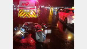 부산서 빗길에 넘어진 오토바이, 승용차가 ‘쾅’…1명 사망