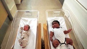 美 뉴욕주서 ‘6㎏ 신생아’ 탄생…“낳자마자 3개월용 기저귀 써”
