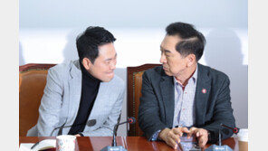 ‘지지율 바닥’ 쇼크에도… 민심과 따로 가는 국힘