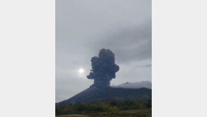 필리핀 칸라온 화산 또 폭발…화산재 2.5㎞ 치솟았다