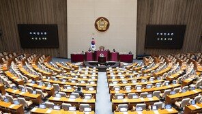 [속보]대법관 14→26명 증원법 국회 통과…찬성 173명, 반대 73명, 기권 1명