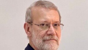 “이란 신정체제 당장 붕괴 안될듯”… 후계 부상 라리자니 “美 심장 찌를 것”