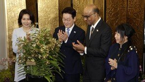 싱가포르 ‘이재명·김혜경 난초’로 환영 [청계천 옆 사진관]