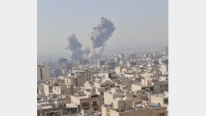 [속보]AFP “쿠웨이트 美대사관에서 연기 치솟아”…국무부 “접근 말라”