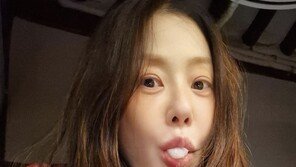 55세 고현정, 나이 안 믿기는 피부…민낯도 예쁘네