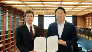 [K-TECH 글로벌 리더스]〈SK그룹④〉통신에서 AI로…SKT가 쌓아 올리는 ‘AI 피라미드’