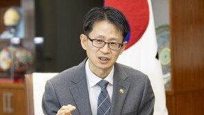 “부서장 회의 투명 생중계… 年 225조 조달로 AI-로봇 육성”