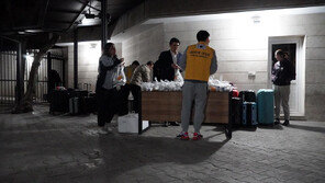 “포탄 요격하는 불빛 보기도” 韓 교민 등 마음졸인 탈출 행렬