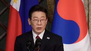 [김순덕 칼럼]‘삼권장악 대통령’으로 역사에 기록될 텐가