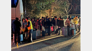 “미사일 천둥소리” 속에… 이란-이스라엘 교민-관광객 140명 탈출