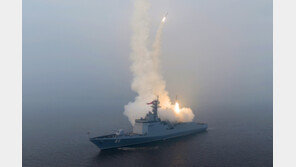 김정은, ‘최현호’ 순항미사일 시험발사 참관…‘해군력 강화’ 강조