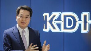 김동연 “김포골드라인, 정원 172명에 350명 타는 셈…5호선 연장 절실”