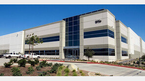 K뷰티, 美에 대형 물류센터… 시장 1위 ‘수성’ 나섰다