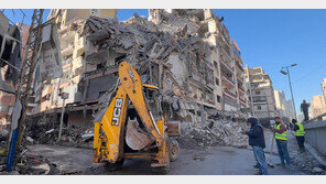 트럼프 “이란 지도자 되려하면 죽음” 모즈타바에 노골적 경고장