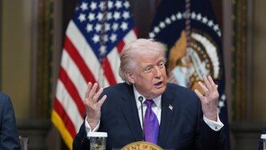 트럼프 “하메네이 아들 용납불가…후계 구도 직접 관여할 것”