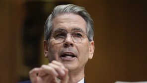 美, 中에 “러·이란산 석유 구매 줄이고 미국산 늘려 달라” 요청 검토