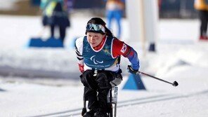 ‘스마일리’ 김윤지, 패럴림픽 데뷔전서 4위…겨울패럴림픽 사상 첫 여자 개인 메달 희망 쐈다