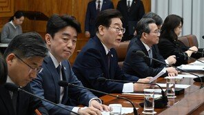 [속보]李 “석유 최고가격제 신속 과감히 시행…최악 상황도 염두에”