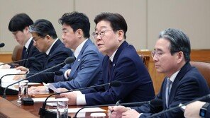 李 “정유사·주유소 담합과 매점매석, 이익의 몇배로 엄정 제재”