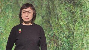 눈 뜬 사람들에겐 보이지 않는 세계, 손끝으로 더듬으며 편견을 만지다
