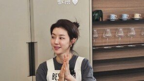 42세 박한별, 두쫀쿠 만들기에 열중…여전한 미모