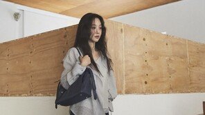 45세 정려원, 완벽 동안 미모…캐주얼룩도 어울려