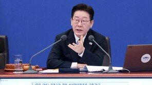 李 대통령 “초기 추경 필요…유류세도 타깃해 직접 지원 검토”