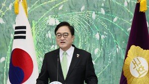 우원식 “지방선거때 개헌 투표도 하자…계엄 통제 강화 등 반영해야”
