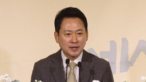 장동혁 “의원들 의견 잘 들었다”…‘절윤’ 입장 이틀째 침묵