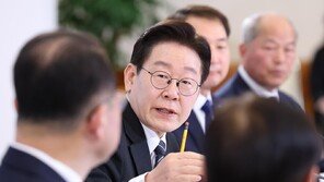 李 “몰빵 전략은 이제 걸림돌… 대기업-中企 상생을”