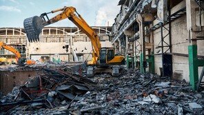 상가 철거 중 벽 무너져…50대 근로자 사망