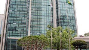 당정, 농협개혁 협의…與 “비리 만연, 자율적 운영 못 맡겨”