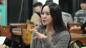 박지윤 “KBS 후배 전현무 입사 때 난리나…그때도 ‘중년’ 비주얼”