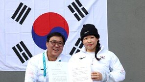 李대통령 “김윤지 은메달 축하…첫 올림픽 출전 믿기지 않을 성과”